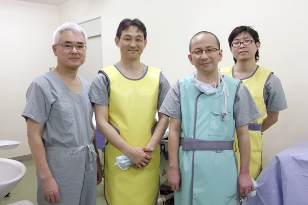 左から澤岡医師、吉町医師、内藤医師、磯島医師